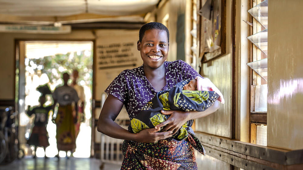 Young people from rural areas in Malawi often have to travel long distances to access clinics offering sexual and reproductive h